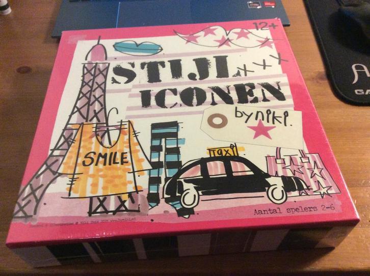 Stijliconen: Het spel van Niki Smit. Nieuw in Folie, Hobby en Vrije tijd, Gezelschapsspellen | Bordspellen, Nieuw, Een of twee spelers