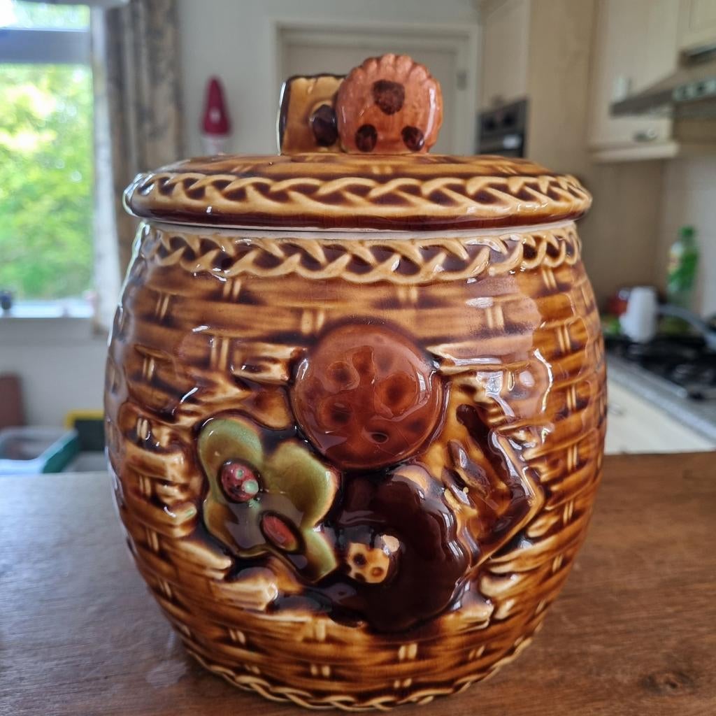 Vintage Japans Aardewerk Koekjespot met Reliëfdecoratie, Antiek en Kunst, Antiek | Keramiek en Aardewerk, Ophalen of Verzenden
