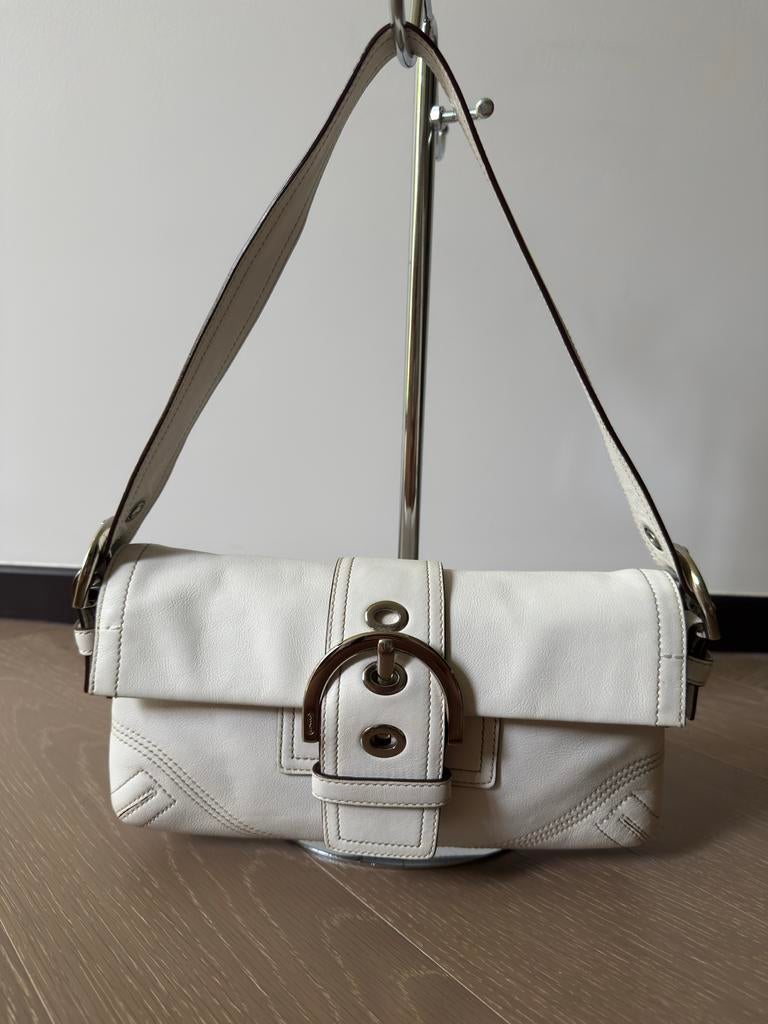 Witte Coach Soho leren schoudertas, Sieraden, Tassen en Uiterlijk, Tassen | Damestassen, Ophalen of Verzenden, Gebruikt, Wit, Schoudertasje