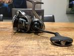 Daiwa 25 Caldia LT3000, Ophalen of Verzenden, Zo goed als nieuw, Molen