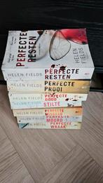 Helen Fields - De perfecte serie (7 boeken), Boeken, Thrillers, Ophalen of Verzenden, Zo goed als nieuw, Helen Fields