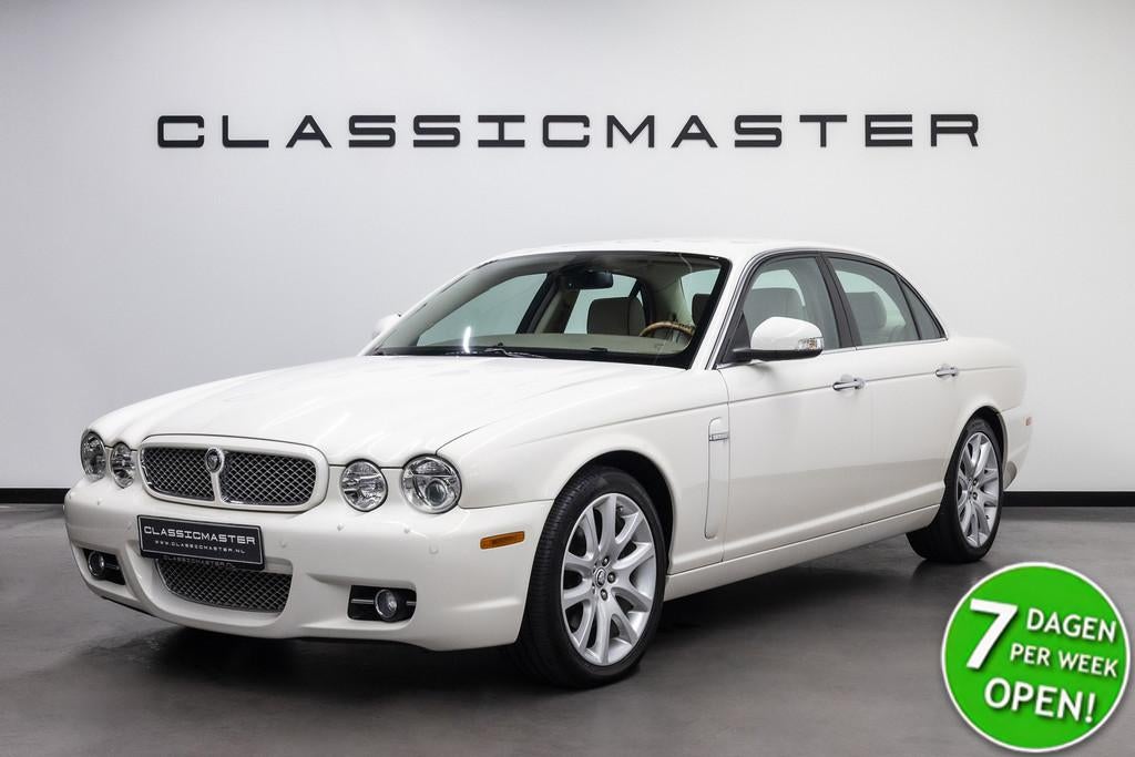 Jaguar XJ 4.2 V8 Sovereign LWB Btw auto, Fiscale waarde €, Auto's, Automaat, Achterwielaandrijving, Gebruikt, Wit