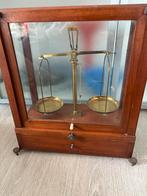 Antieke Precisie Balansweegschaal met Gewichten, Ophalen of Verzenden