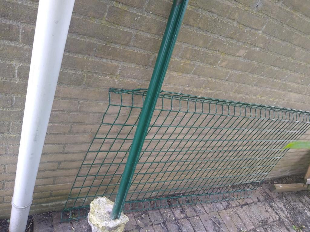 Mooi onderhoudsarm hek met paal, Ophalen, Minder dan 10 meter