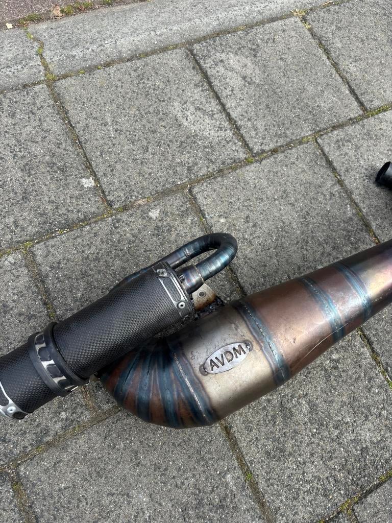 Avdm uitlaat zeldzaam, Fietsen en Brommers, Brommers | Tuning en Styling, Ophalen, Zo goed als nieuw