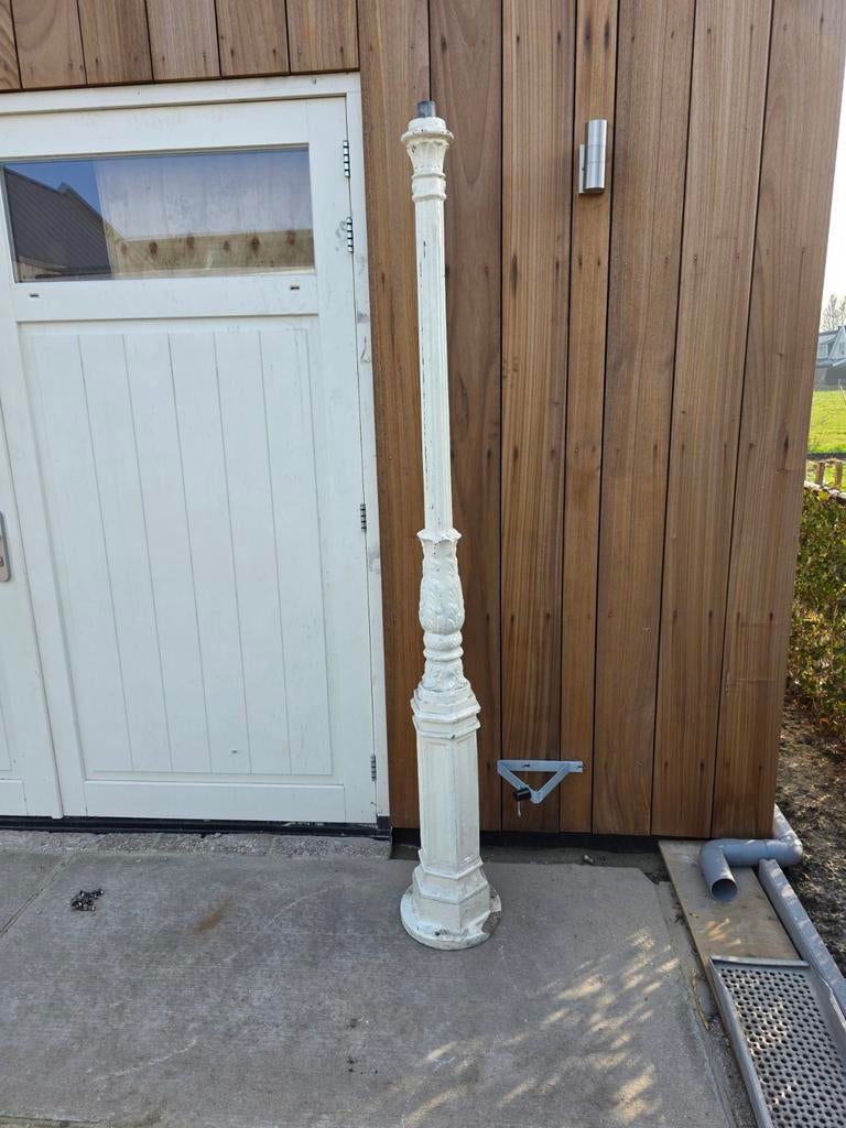 Sierlijke betonnen lantaarnpaal - Wit, Tuin en Terras, Buitenverlichting, Ophalen, Gebruikt, Overige materialen, Staande lamp