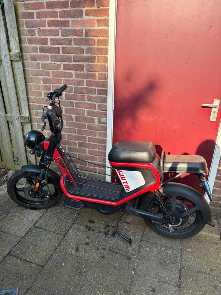 Goccia Snorfiets 2022 - Weinig gebruikt, zo goed als nieuw, Fietsen en Brommers, Snorfietsen en Snorscooters, Zo goed als nieuw