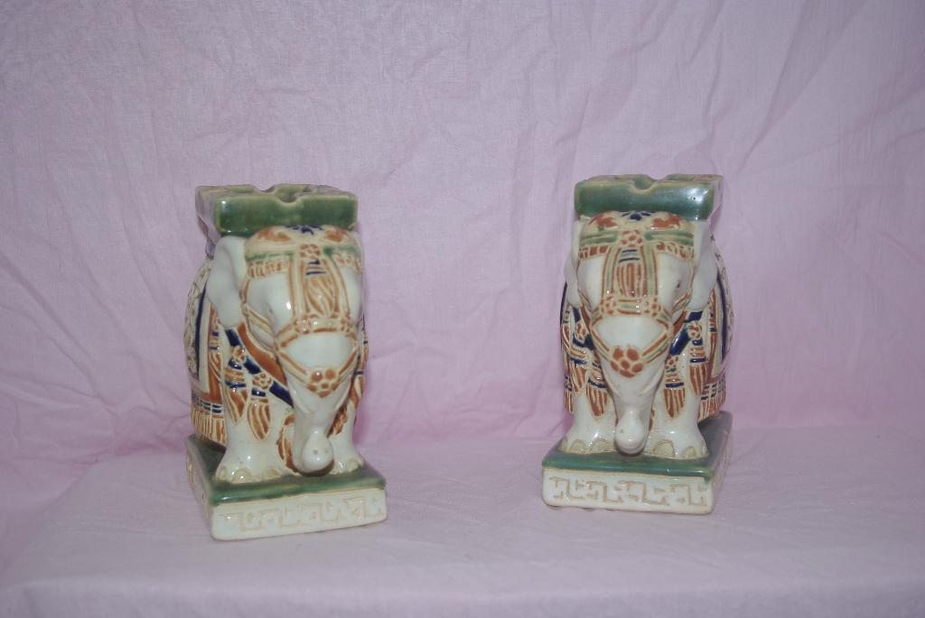 Olifant asbak/ theepot olifant / Theepotje ( Aziatisch, Ophalen of Verzenden