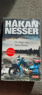 Håkan Nesser - De slager van Klein Birma, Boeken, Ophalen of Verzenden, Gelezen, Håkan Nesser