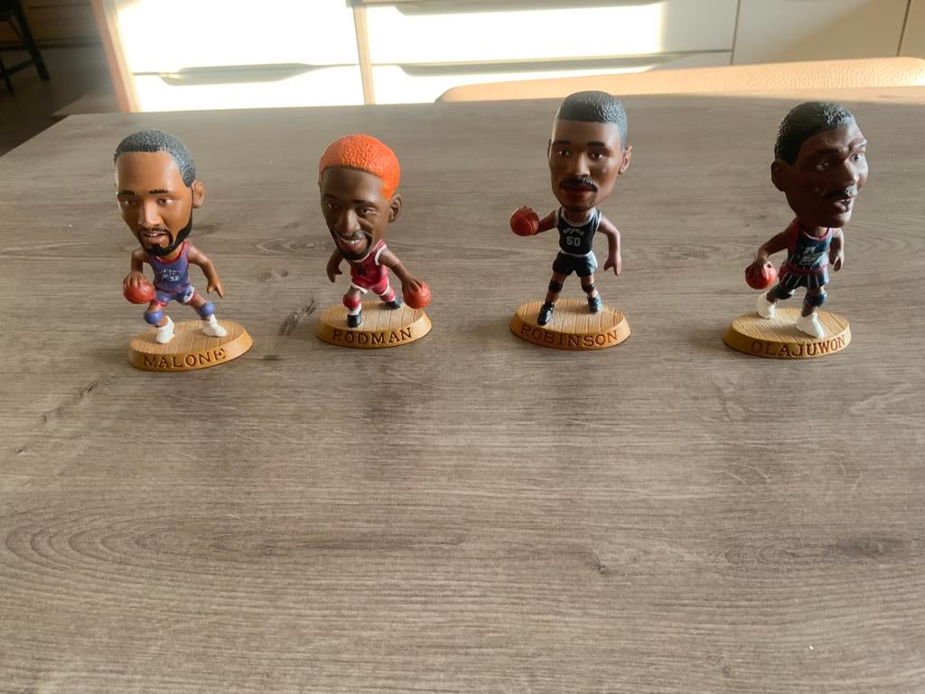 4 mini basketbal figuurtjes, Ophalen of Verzenden, Zo goed als nieuw