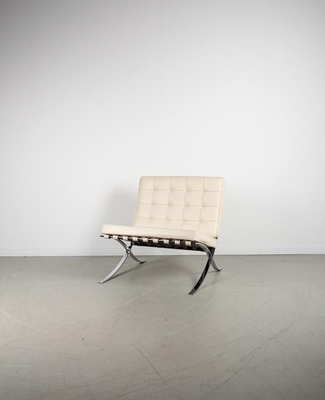 2x Knoll Barcelona Fauteuil Beige Leer - Chroom, Niet ingevuld, Niet ingevuld, 75 tot 100 cm, Ophalen of Verzenden