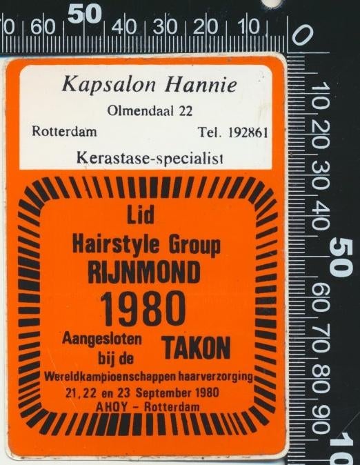 Sticker: Kapsalon Hannie - WK Haarverzorging 1980, Verzamelen, Stickers, Zo goed als nieuw, Bedrijf of Vereniging, Ophalen of Verzenden