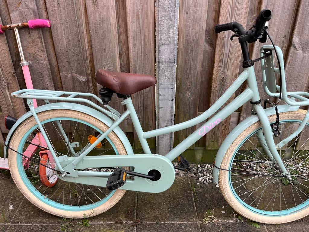 Leuke meisjesfiets 22 inch, Ophalen, Zo goed als nieuw, 22 inch, Handrem