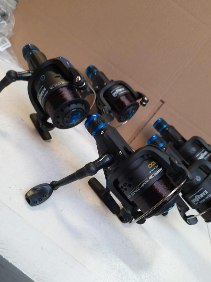 5 stuks Kamasaki werpmolens  incl  nylon, Watersport en Boten, Hengelsport | Algemeen, Nieuw, Molen, Ophalen of Verzenden