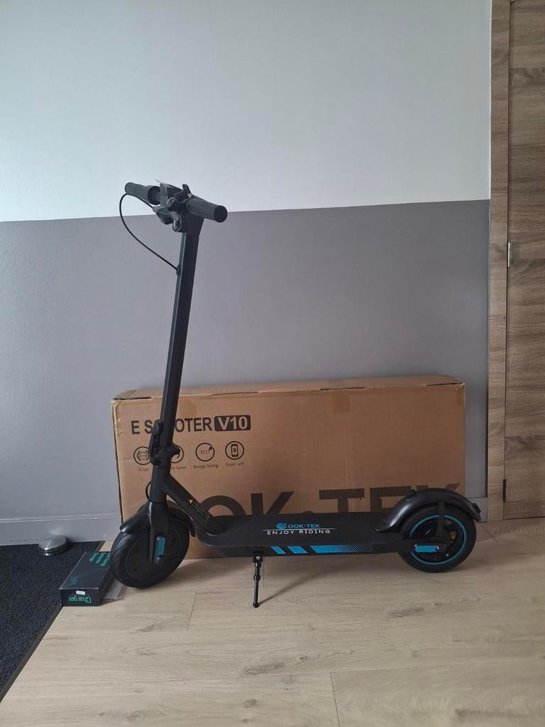 Elektrische step Nieuw in doos Met factuur + 2 jaar garantie, Fietsen en Brommers, Steps, Nieuw, Elektrische step (E-scooter)