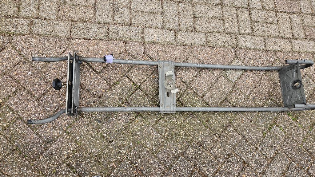 AL-KO Reservewielhouder voor onder het Chassis, Caravans en Kamperen, Caravan accessoires, Gebruikt, Ophalen