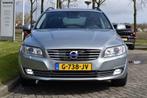 Volvo V70 T4 190PK Automaat Classic Edition | Trekhaak | Ada, Gebruikt, 1969 cc, Leder en Stof, V70