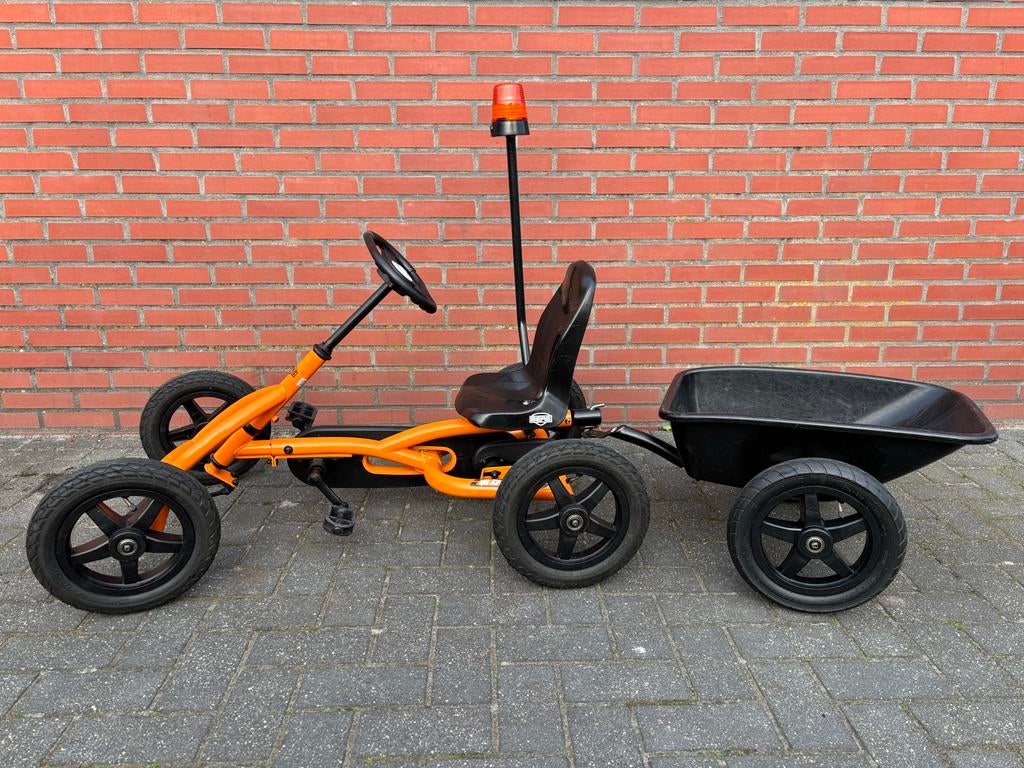 Berg Buddy skelter met trekhaak, zwaailicht en kar, Ophalen, Gebruikt, Trapvoertuig