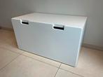 SMÅSTAD Speelgoedkist met bank, wit, 90x52x48 cm, Kinderen en Baby's, Kinderkamer | Commodes en Kasten, Minder dan 90 cm, Gebruikt