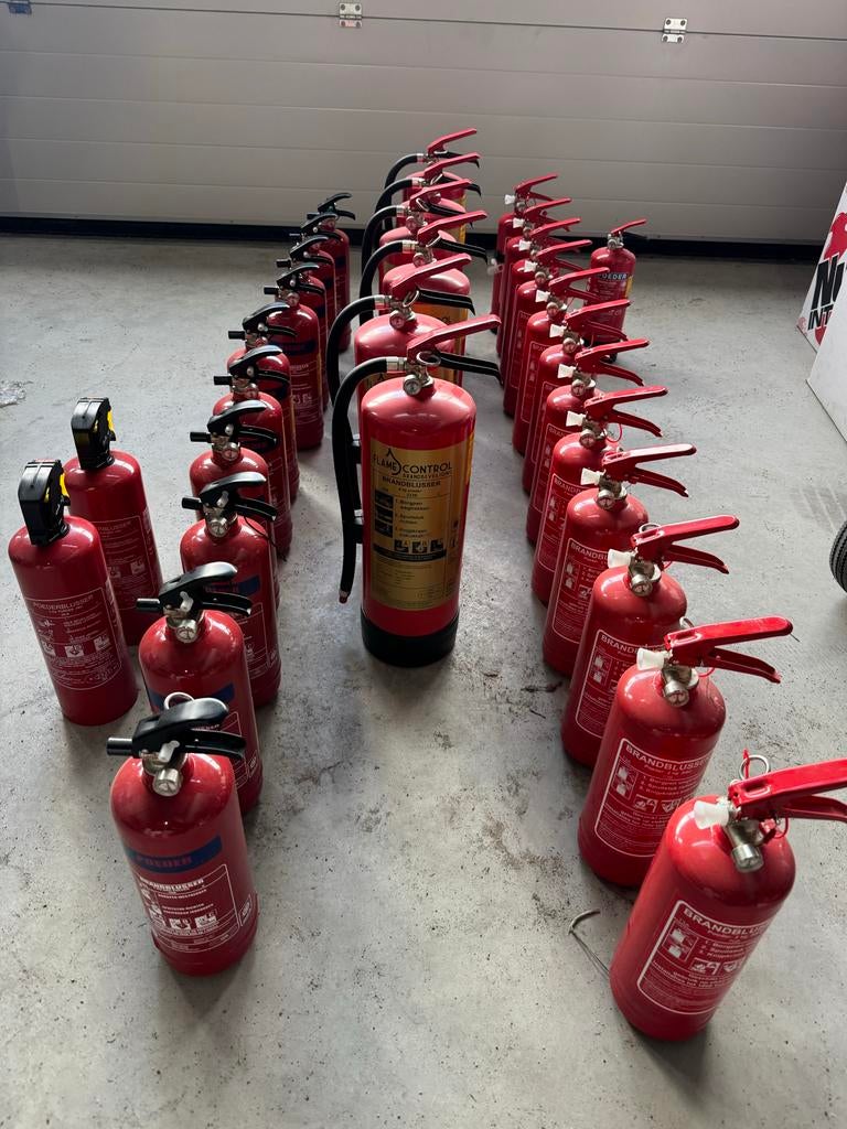 Ongebruikte brandblussers 36x, Ophalen, Gebruikt, Brandblusser