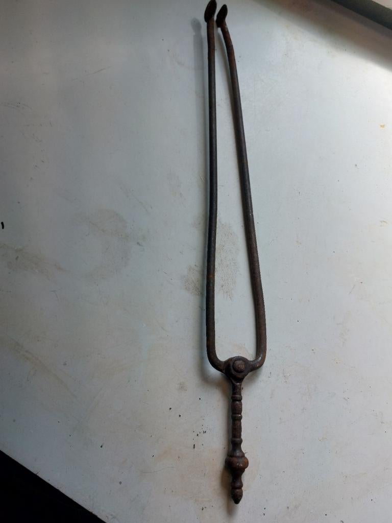 Antieke haardtang, Huis en Inrichting, Kachels, Ophalen, Hout, Houtkachel