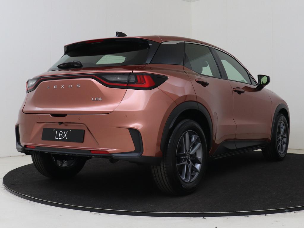 Lexus LBX 2WD | Stoelverwarming | Parkeersensoren | Apple Ca, Auto's, Lexus, 12 maanden, 1490 cc, Bedrijf, 650 kg