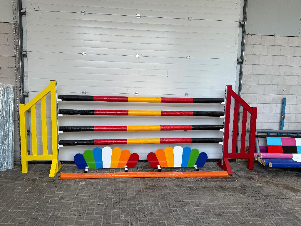 Hindernis materiaal aluminium vleugels enz en nog veel meer, Dieren en Toebehoren, Paarden en Pony's | Overige Paardenspullen