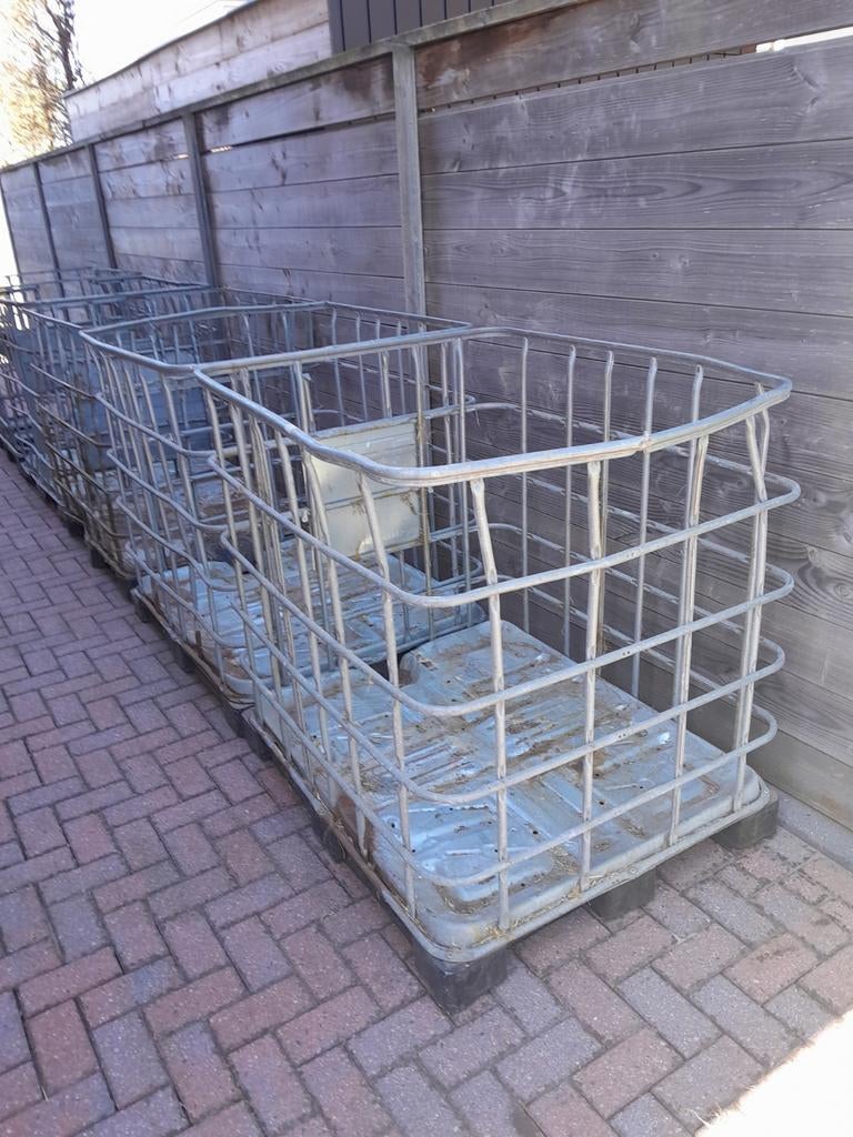 Ibc krat. Gereserveerd.., Gebruikt, 100 cm of meer, 60 cm of meer, Ophalen of Verzenden