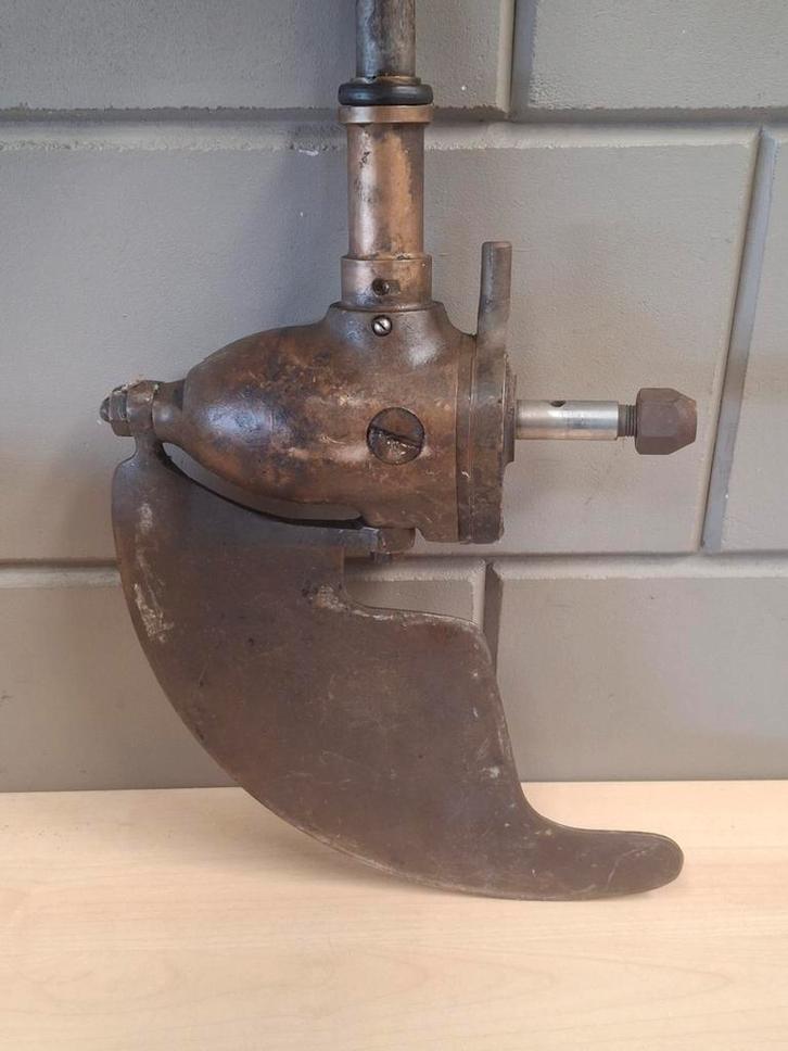 Antieke buitenboordmotor staartstuk / schroef gedeelte, Watersport en Boten, Bootonderdelen, Gebruikt, Motor en Techniek, Motorboot