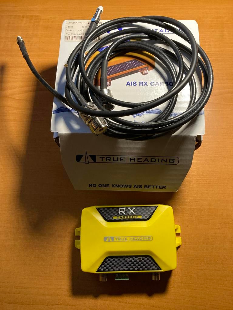 True Heading RX Carbon+ AIS Ontvanger met kabel, Watersport en Boten, Ophalen of Verzenden, Zo goed als nieuw, Communicatie