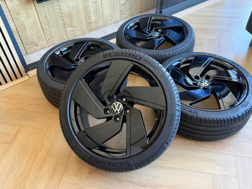 Orginele VW Richmond velgen 18” 5x112 Golf 8 GTI GTE R line, Ophalen, 18 inch, Velg(en), Zomerbanden