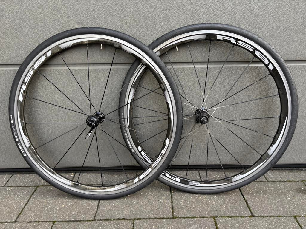 Shimano RS81 Carbon velgrem 9,10,11 speed, Wiel, Ophalen of Verzenden, Zo goed als nieuw, Racefiets