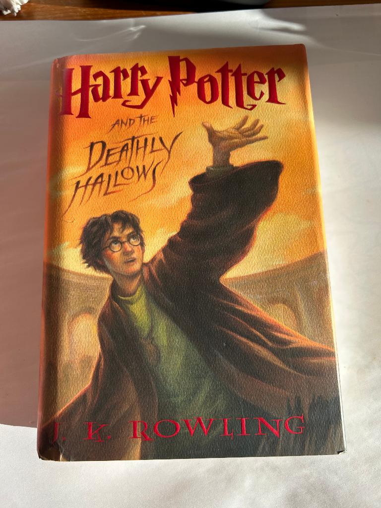 Harry Potter and the Deathly Hallows, Ophalen of Verzenden, Zo goed als nieuw, Boek of Poster