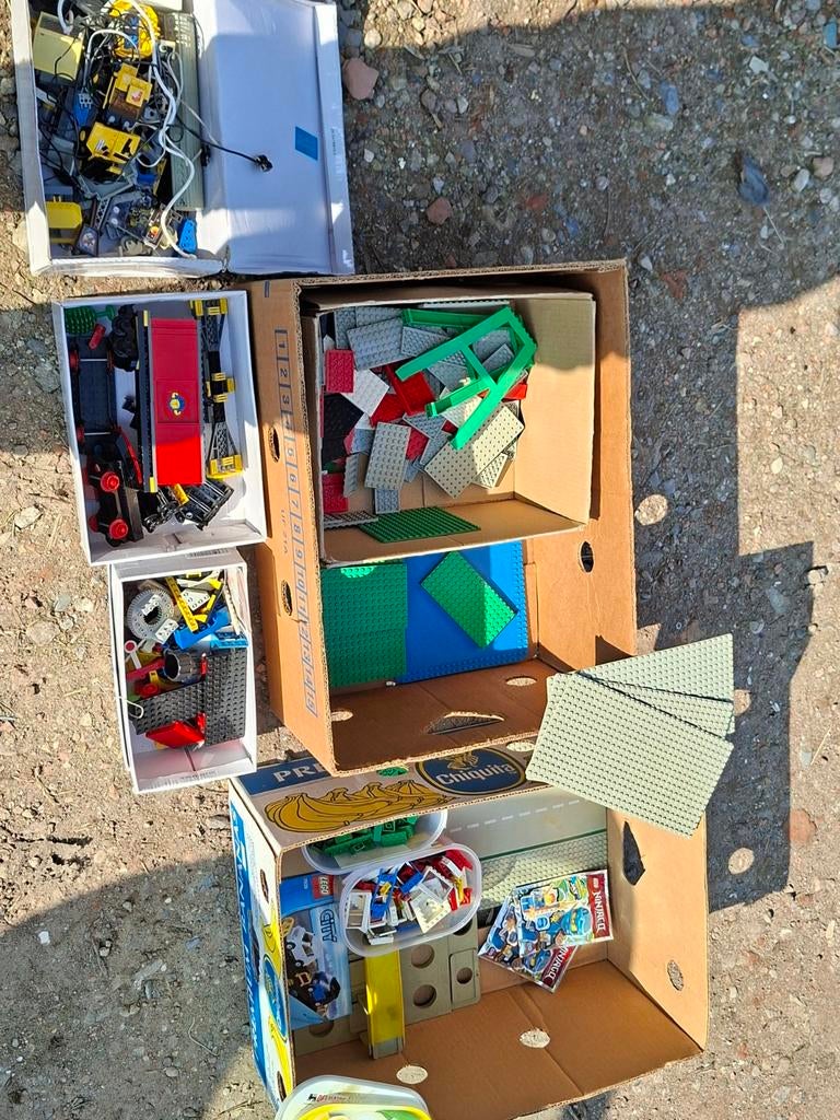 Doos vol oude Lego en Lego Technic, Ophalen