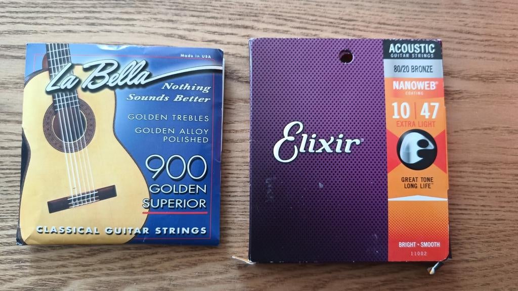2x setje akoestische snaren, Muziek en Instrumenten, Versterkers | Bas en Gitaar, Ophalen of Verzenden, Minder dan 50 watt