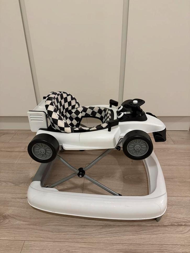 Babywalker in raceauto design - weinig gebruikt, Kinderen en Baby's, Kinderspulletjes, Gebruikt, Ophalen