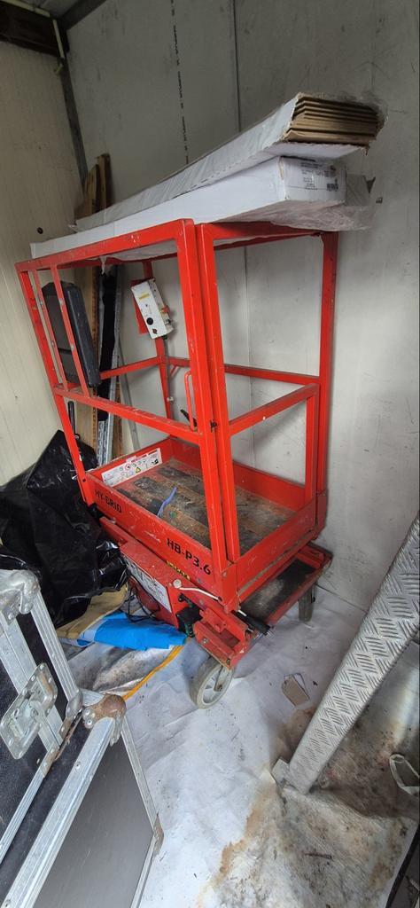 Schaarlift Hy-Grid HB-P3.6, Zakelijke goederen, Ophalen