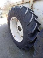 Banden 420/85 R 34 16.9 R 34 International 744 844 743 523, Ophalen