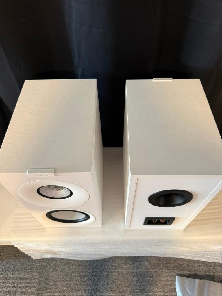 KEF Q concerto – Satin White | Als nieuw | Dealer garantie, Overige merken, Ophalen of Verzenden, Zo goed als nieuw, 120 watt of meer
