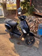 Vespa scooter met blauw kenteken - opknapper, Fietsen en Brommers, Ophalen, Gebruikt, Maximaal 25 km/u, Overige modellen