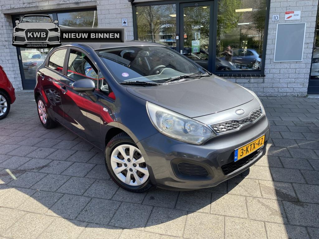 Kia Rio 1.2 CVVT 5Drs Airco Nieuwe banden Remmen Beurt, 21 km/l, Euro 5, 4 cilinders, Elektrische ramen