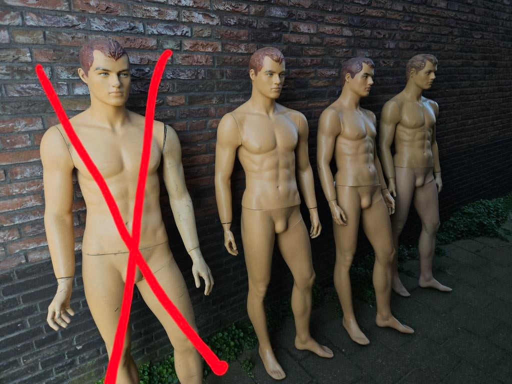 Etalagepoppen gebruikt 3x, Ophalen