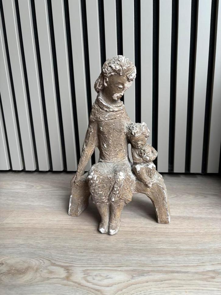 Parastone vrouw met kind beeldje (jaren ‘60), Antiek en Kunst, Kunst | Beelden en Houtsnijwerken, Ophalen of Verzenden