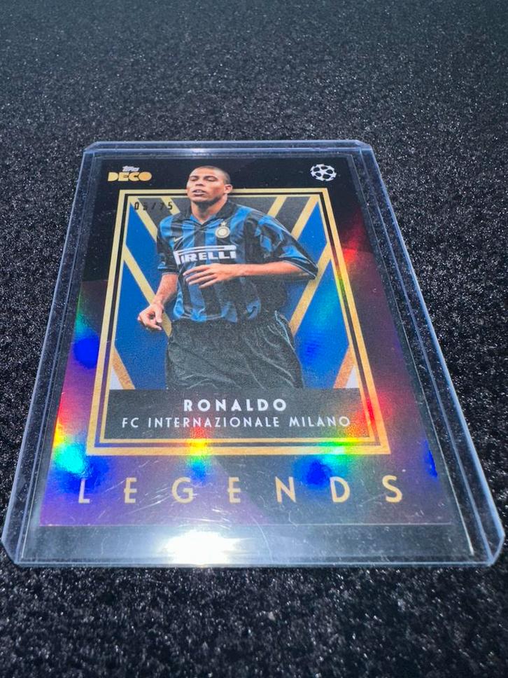 Ronaldo Topps Deco Legends /25 Inter Milan, Verzamelen, Sportartikelen en Voetbal, Nieuw, Spelerskaart, Buitenlandse clubs, Ophalen of Verzenden
