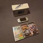 PSP 2000 ICE SILVER inclusief spellen, oplader en doos, Spelcomputers en Games, Ophalen of Verzenden, Zo goed als nieuw, Overige kleuren