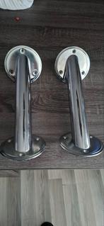 Te koop 2 stevige metalen plank houders/dragers, Ophalen of Verzenden, Gebruikt