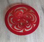 Rode Glazen Schaal, Ophalen