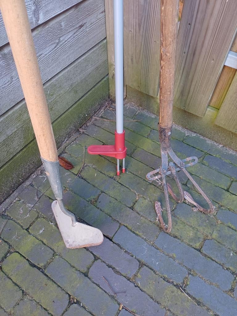 Hartschoffel, cultivator en onkruidsteker, Ophalen