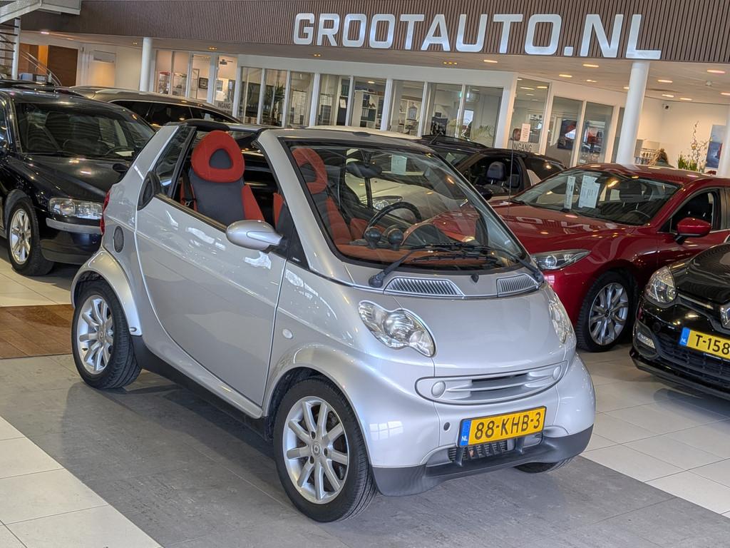 Smart Fortwo cabrio 0.7 truestyle Automaat Airco, Stuurbekra, Auto's, Smart, Cabriolet, Origineel Nederlands, 2 stoelen, 3 cilinders