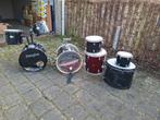 Drumstel verschillende trommels en bassdrums, Muziek en Instrumenten, Drumstellen en Slagwerk, Ophalen of Verzenden, Gebruikt